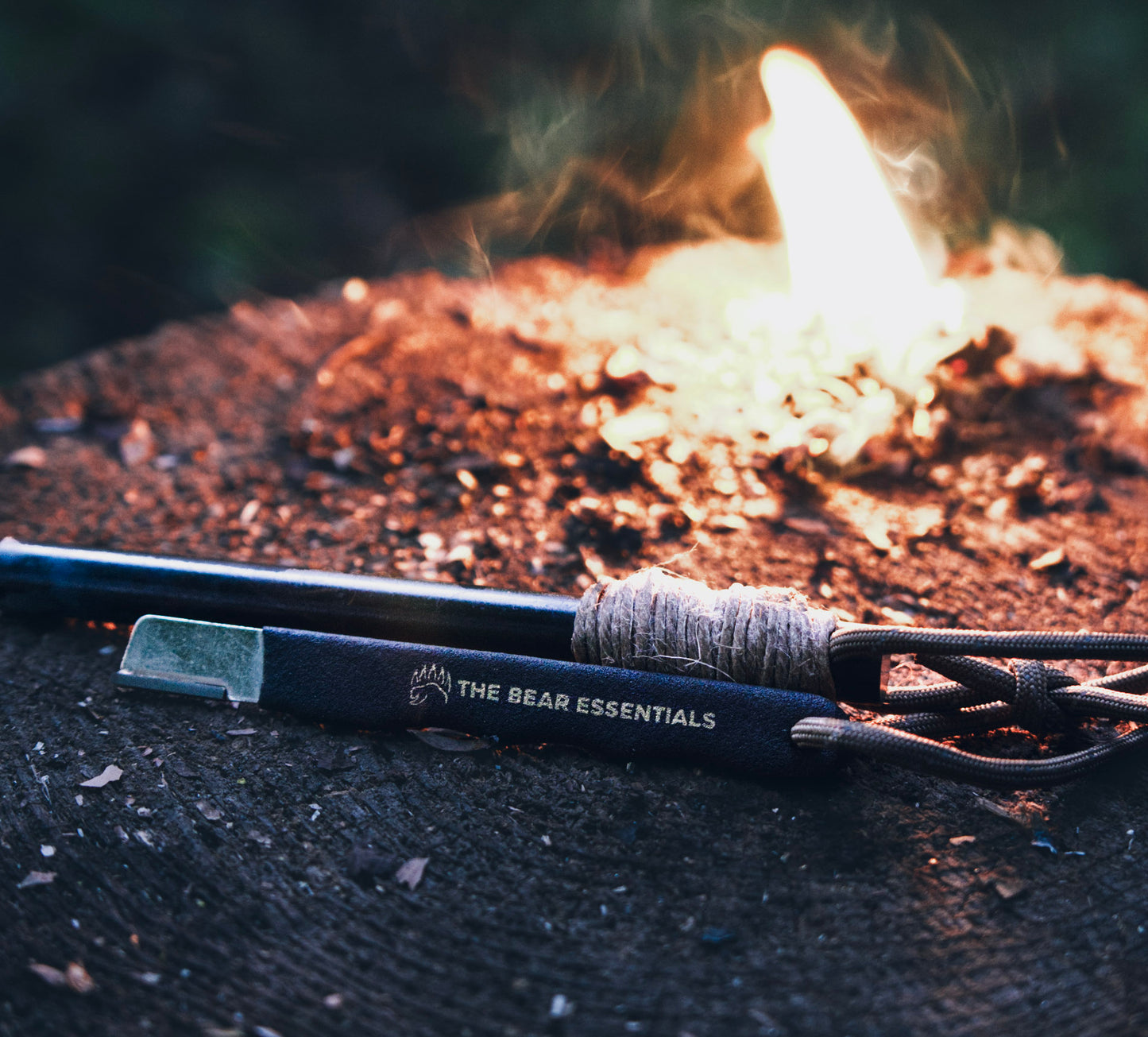 Bushcraft Fire Kit — Ferro Rod & Waxed Canvas Foraging Pouch Bundle